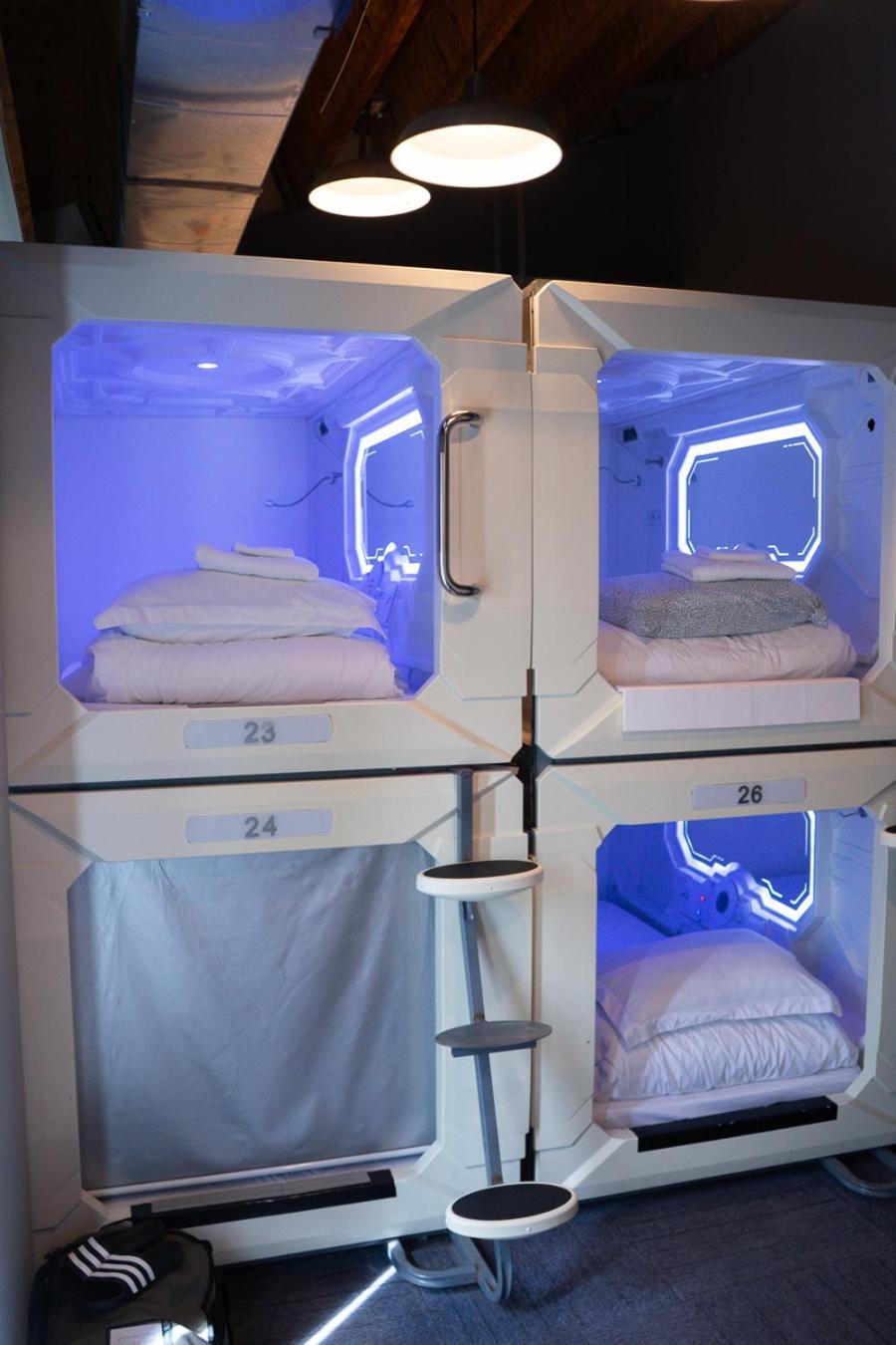 Capsule hotel U Street Capsule 2*